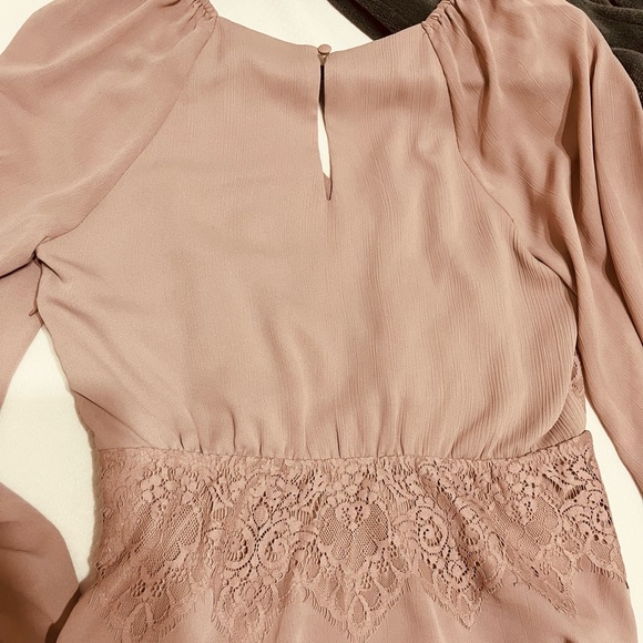 Lulu’s Blouse - Picture 6 of 6